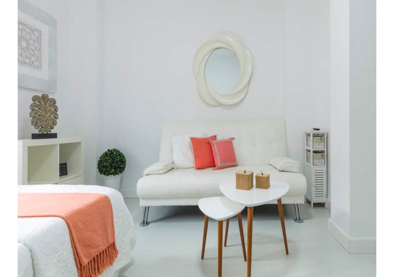 Lovely Studio At The City Heart! Malaga Bagian luar foto