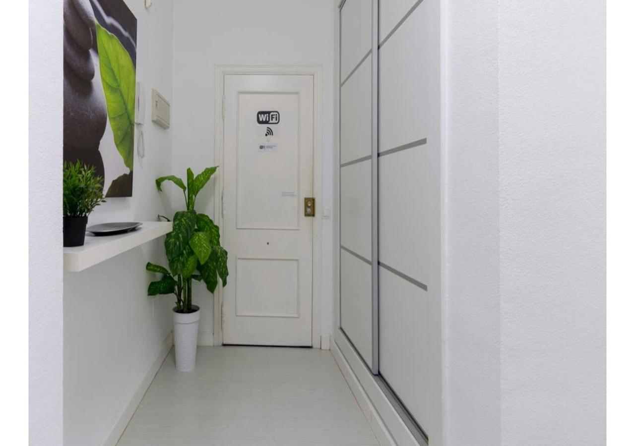 Lovely Studio At The City Heart! Malaga Bagian luar foto