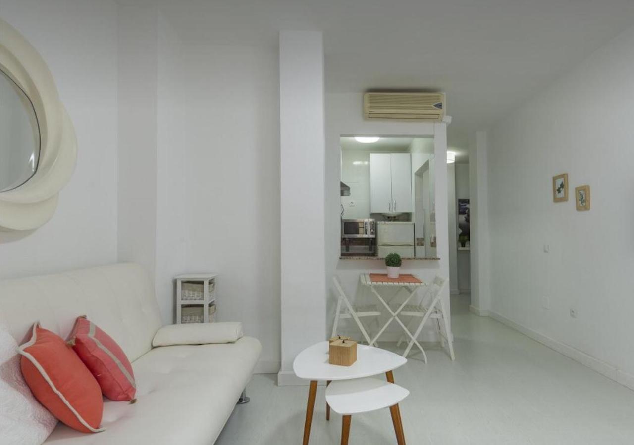 Lovely Studio At The City Heart! Malaga Bagian luar foto